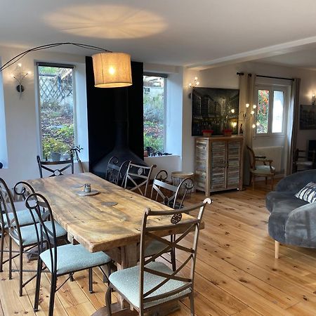 Villa Les Terrasses Dans La Nature Avec Piscine A 2 Pas De Lyon, Metro A 15Mn A Pied Pour Lyon Centre En 10Mn Ou Bus A 300M Pour Lyon Centre Oullins Buitenkant foto